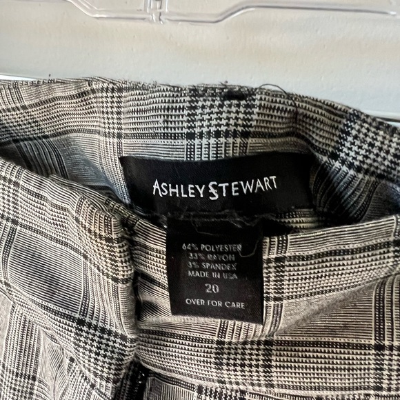 Pre-owned Ashley Stewart plaid pants Women’s size 20 - Picture 4 of 4